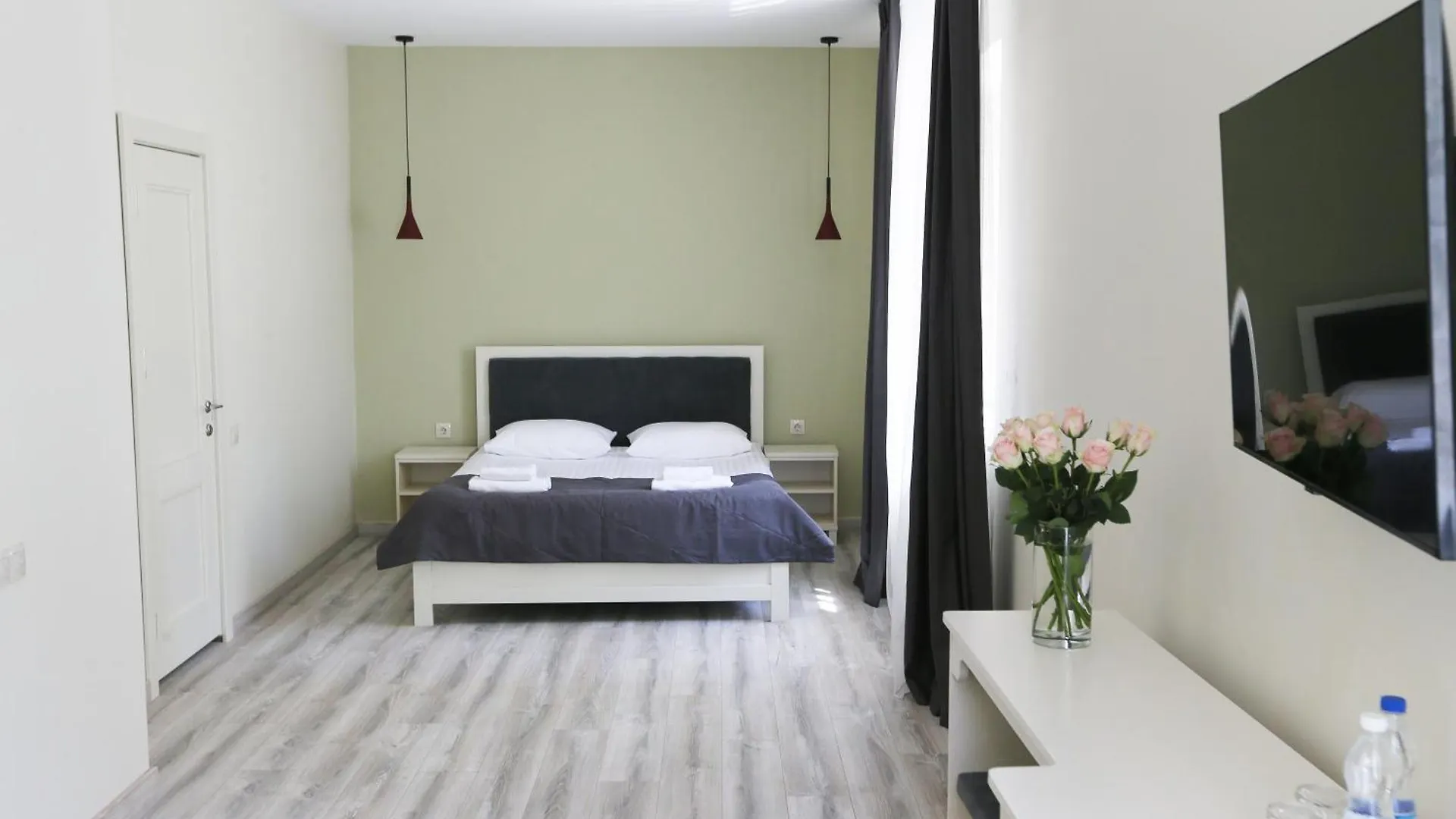 Hotel Golden Lemon Готель Золотий Лимон contacts