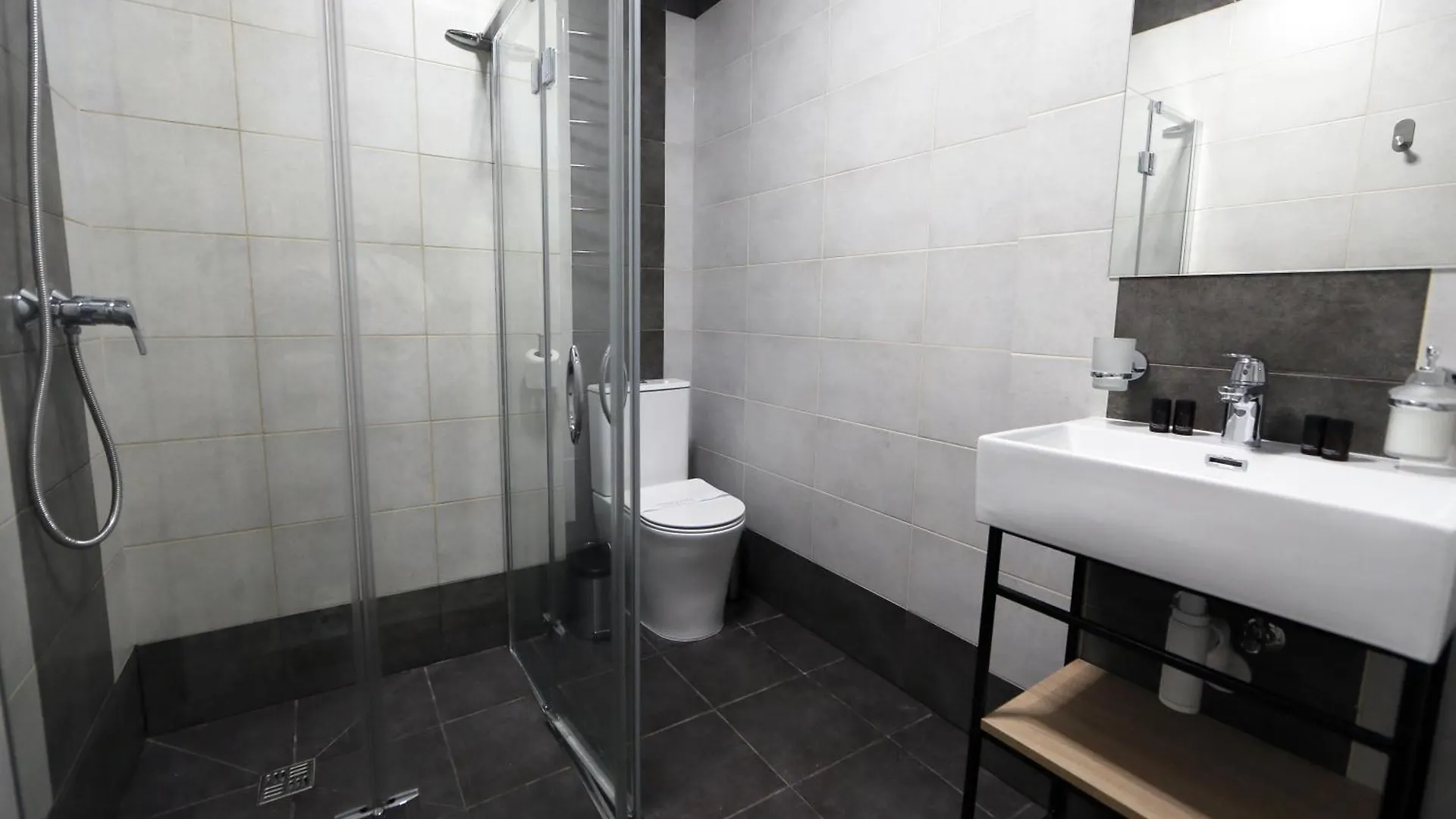 Hotel Golden Lemon Готель Золотий Лимон Lviv Ukraine